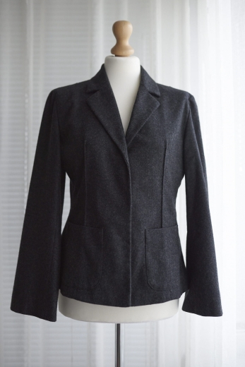 "Z książką w kieszeni" blezer Hexaline 70% wełna - M / 38