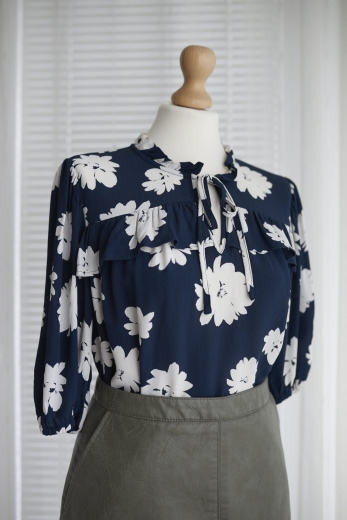 "Malarka" bluzka M&S 100% wiskoza - XL / 42