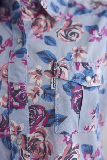 "Szalona podróżniczka" koszula Levi's 100% bawełna - L / 40