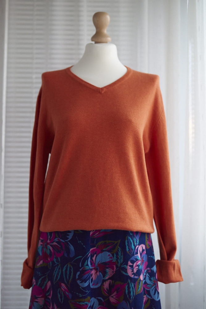 009_sweter_marchewkowy_001.jpg