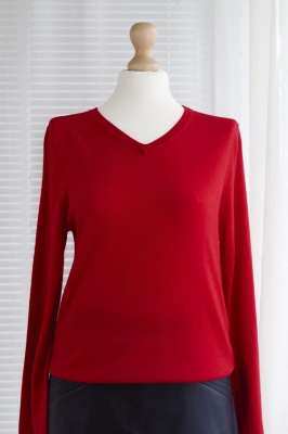 12-04_czerwony_sweter_merino_02.jpg
