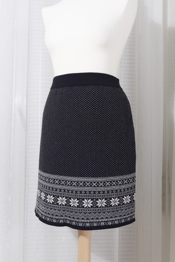 "Pozdrowienia z Doliny Setesdal" spódnica Vrikke 100% wełna merino - XL / 42